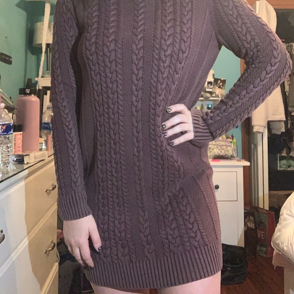 Abercrombie & Fitch long maroon sweater dress